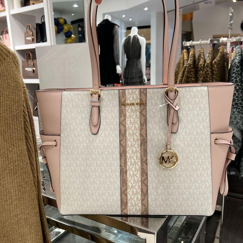 BUNDLE Michael Kors Gilly Large Drawstring Travel Tote Shoulder PwD Blush Wallet - Picture 2 of 16